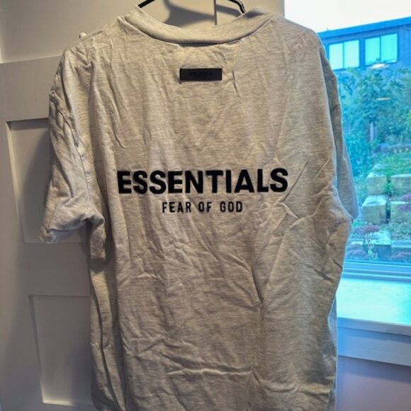 NWOT Essentials Fear of God Short Sleeve Shirt - Light Oatmeal - Men's M - Picture 1 of 4
